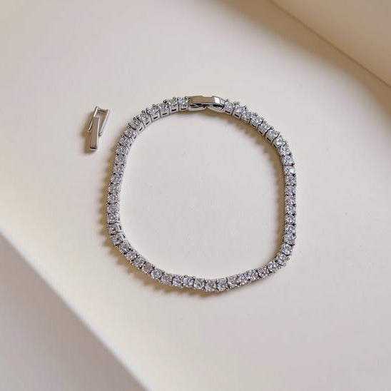 Glow to Dazzle — Round Cut Tennis Bracelet