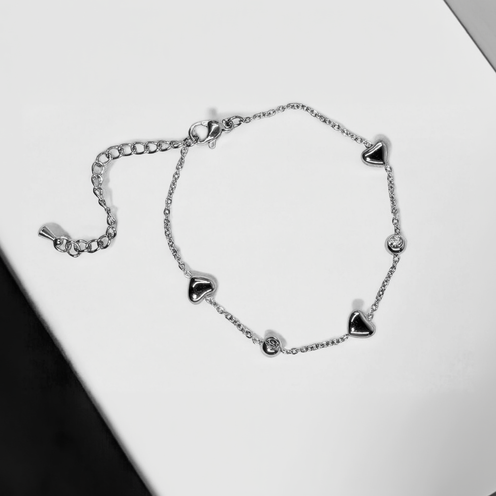 Silver bracelet with heart