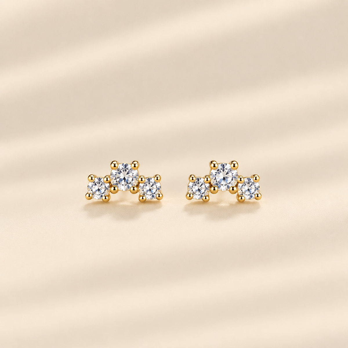 Aurora — Sterling Silver Round Cut Stud Earrings