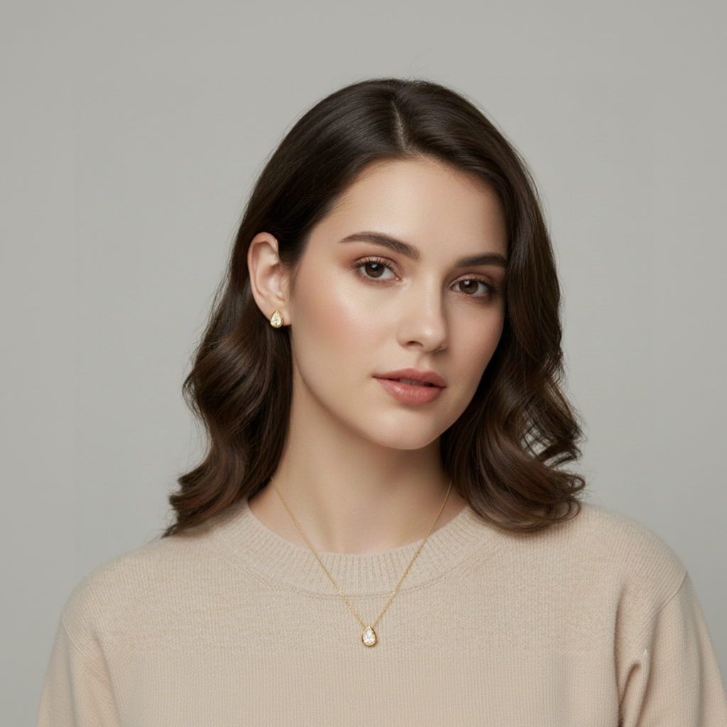 The Aura Set: Pear Cut Radiance